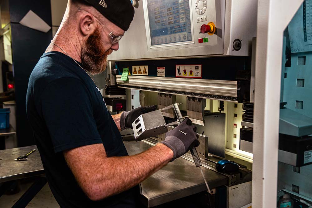 GP2-Brake-Press-with-op-3-cropped Low tooling costs with high-quality equipment