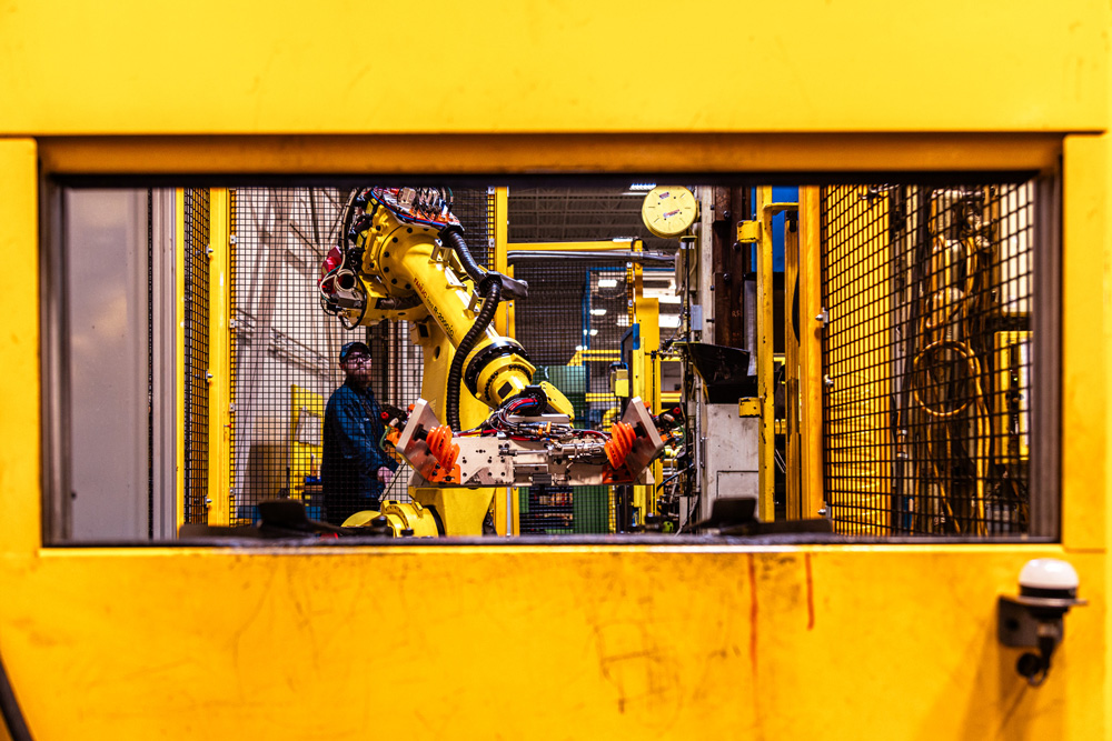 GP4-robot-grippers-2-cropped Unparalleled expertise and resources for innovative production processes